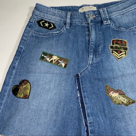 NEW GUESS Patched Denim Skirt 25 - Picture 6 of 16